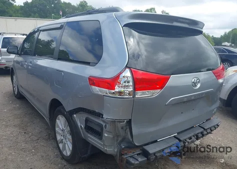 2013 Toyota Sienna Le 7 Passenger из США, поврежденный, VIN 5TDJK3DC9DS054310
